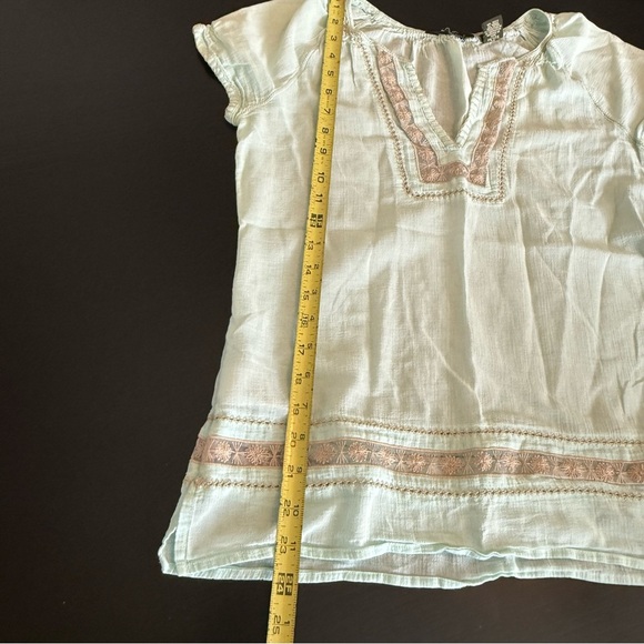 Women’s Eddie Bauer Light Green Embroidered Top - Picture 3 of 5